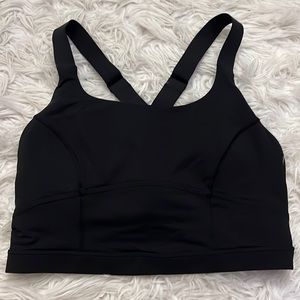 Like new Black lululemon padded adjustable sports bra size 8
